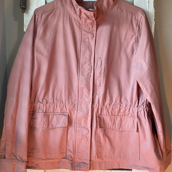 I purchased from a boutique in Texas. The tag says Dotsy’s and is a size medium. - Picture 4 of 6